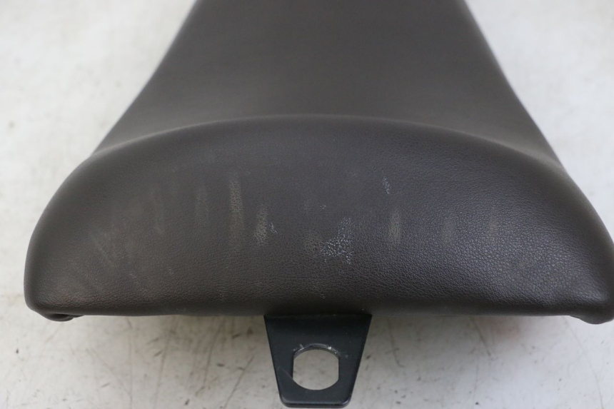 photo de FRONT SEAT ROYAL ENFIELD HYMALAYAN 410 (2016 - 2023) - Surface and material condition