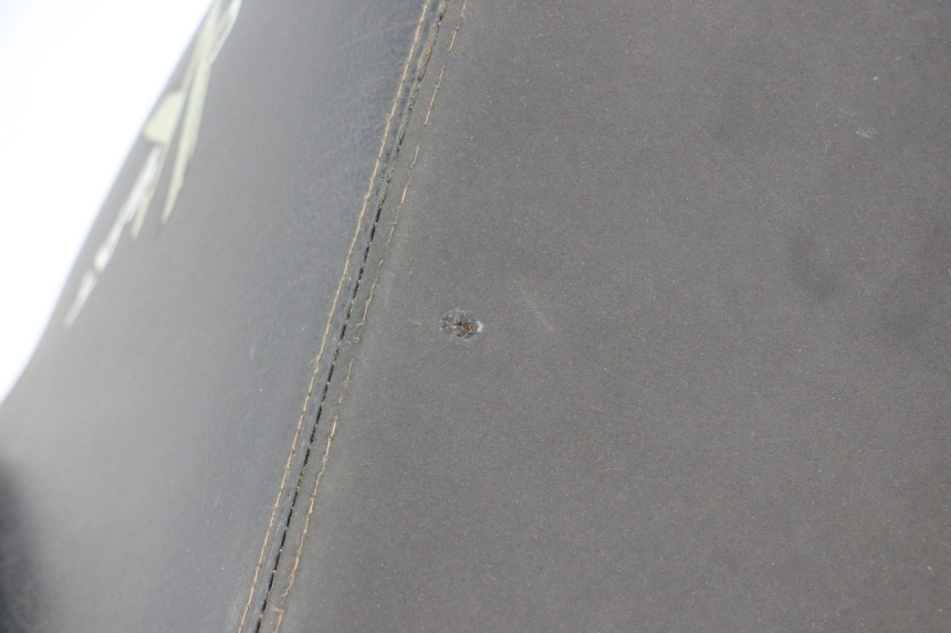 photo de FRONT SEAT PEUGEOT SATELIS COMPRESSOR K15 125 (2006 - 2009) - Zoom on usage condition