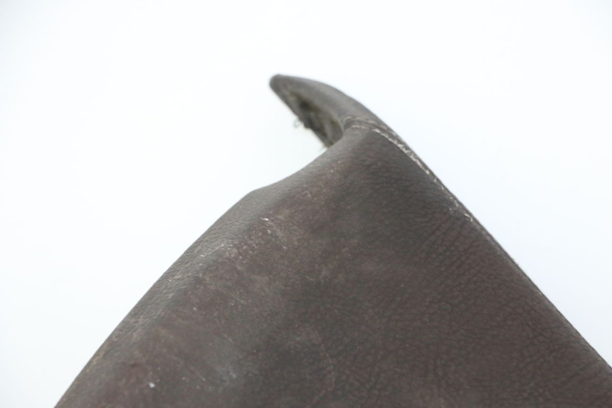 photo de FRONT SEAT PEUGEOT SATELIS 125 (2006 - 2009) - High-resolution close-up