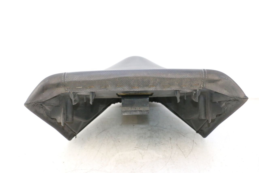 photo de FRONT SEAT PEUGEOT SATELIS 125 (2013 - 2018) - High-resolution close-up