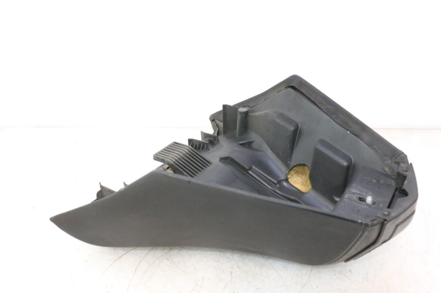 photo de FRONT SEAT PEUGEOT SATELIS 125 (2013 - 2018) - Zoom on usage condition