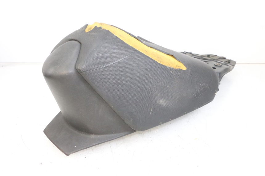 photo de FRONT SEAT APRILIA SR CARB LC 2T 50 (2004 - 2012) - Zoom on usage condition