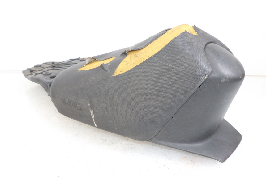 photo de FRONT SEAT APRILIA SR CARB LC 2T 50 (2004 - 2012) - Alternative perspective