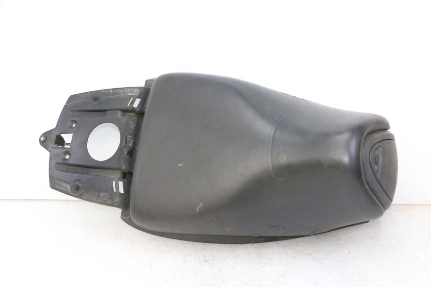 photo de FRONT SEAT APRILIA SR R 2T LC 50 (2018 - 2021) - Main view