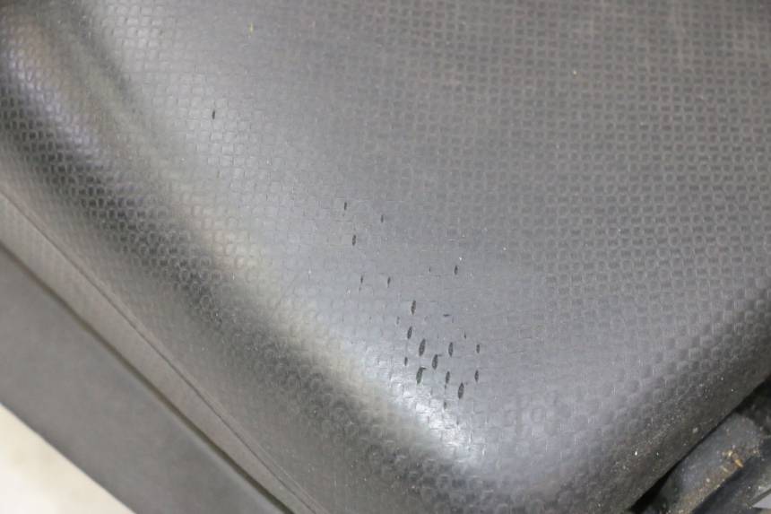 photo de FRONT SEAT APRILIA SR R 2T LC 50 (2018 - 2021) - Detailed visual inspection