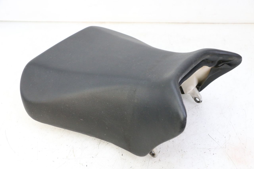photo de FRONT SEAT SUZUKI SV S 650 (2003 - 2009) - Component detail