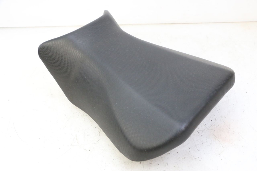 photo de FRONT SEAT SUZUKI SV S 650 (2003 - 2009) - Additional view of the item