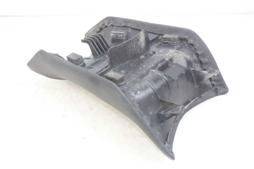 photo de FRONT SEAT SYM WOLF SB 125 (2011 - 2018) - Zoom on usage condition