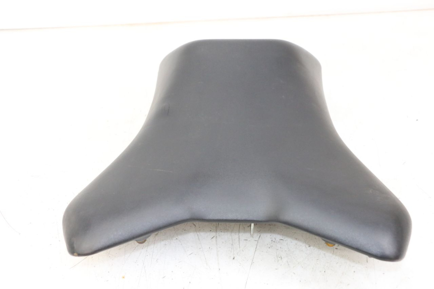 photo de FRONT SEAT YAMAHA FZ1 FAZER 1000 (2007 - 2009) - Fixing points details