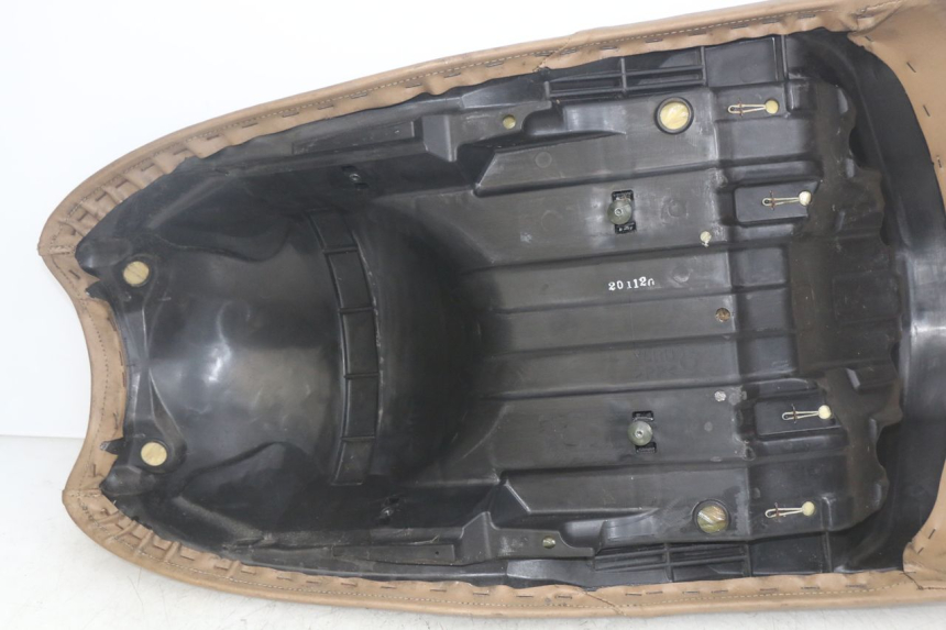 photo de FRONT SEAT YAMAHA YP MAJESTY 400 (2004 - 2008) - Additional view of the item