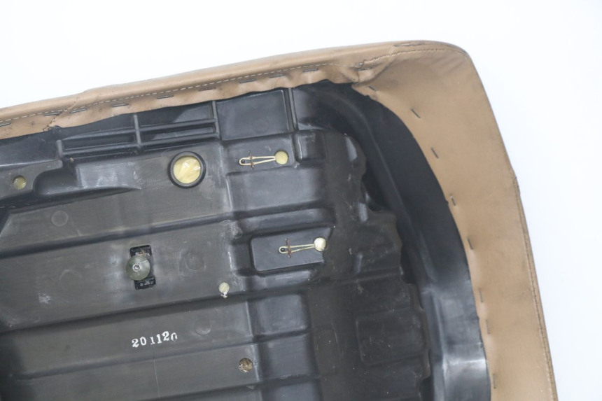 photo de FRONT SEAT YAMAHA YP MAJESTY 400 (2004 - 2008) - Component zoom