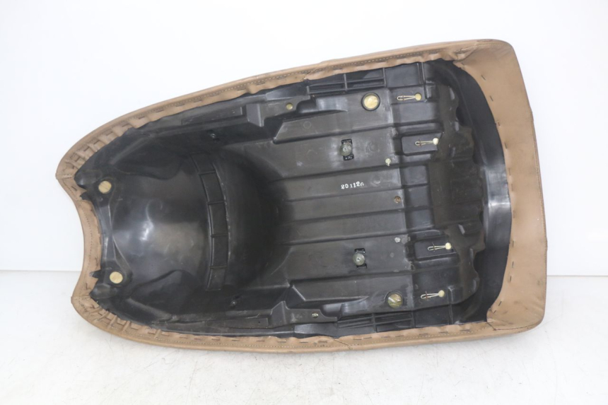 photo de FRONT SEAT YAMAHA YP MAJESTY 400 (2004 - 2008) - High-resolution close-up