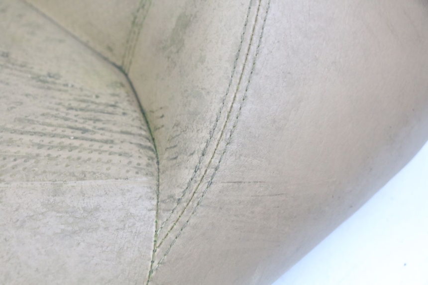 photo de FRONT SEAT YAMAHA YP MAJESTY 400 (2004 - 2008) - Alternative perspective