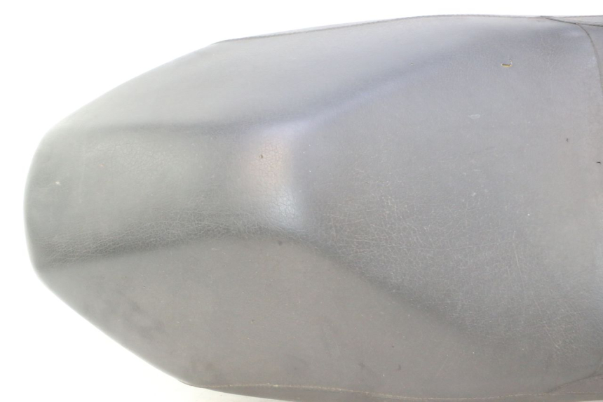 photo de FRONT SEAT YAMAHA YP MAJESTY 125 (1998 - 2001) - Focus on structure