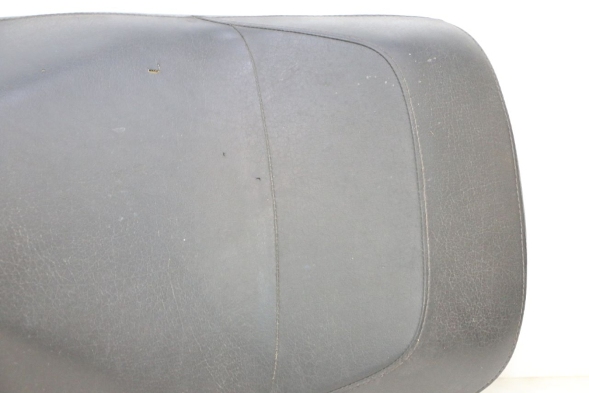 photo de FRONT SEAT YAMAHA YP MAJESTY 125 (1998 - 2001) - Alternative angle