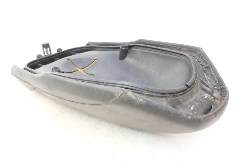 photo de FRONT SEAT YAMAHA YP MAJESTY 125 (1998 - 2001) - Markings and original references