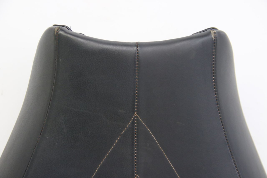 photo de FRONT SEAT KAWASAKI ZX-6R ZX6R 600 (1995 - 1997) - Fixing points details