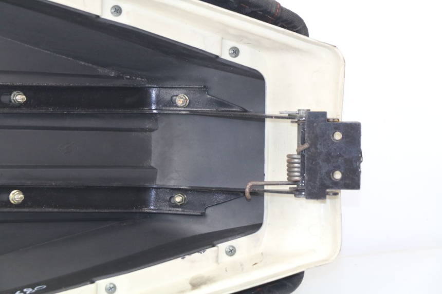 photo de SEAT BHM BHM 125 (2010 - 2014) - Fixing points details