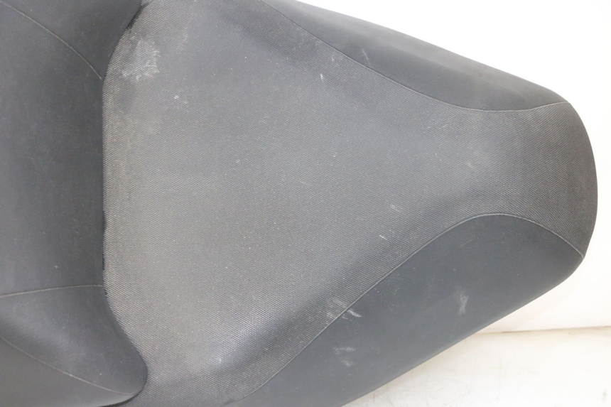 photo de SEAT SUZUKI BURGMAN 650 (2013 - 2020) - Detailed visual inspection