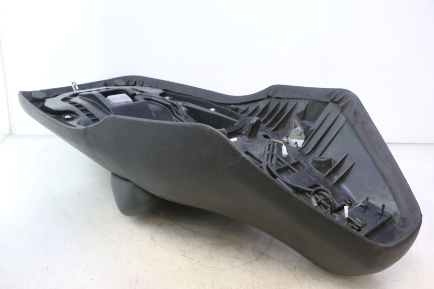photo de SEAT SUZUKI BURGMAN EXECUTIVE ABS 650 (2006 - 2012) - Spare part profile view