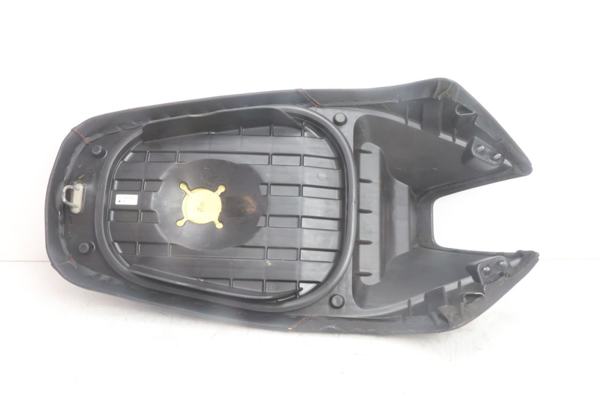photo de SEAT YAMAHA BW'S BWS 125 (2010 - 2013) - Surface and material condition