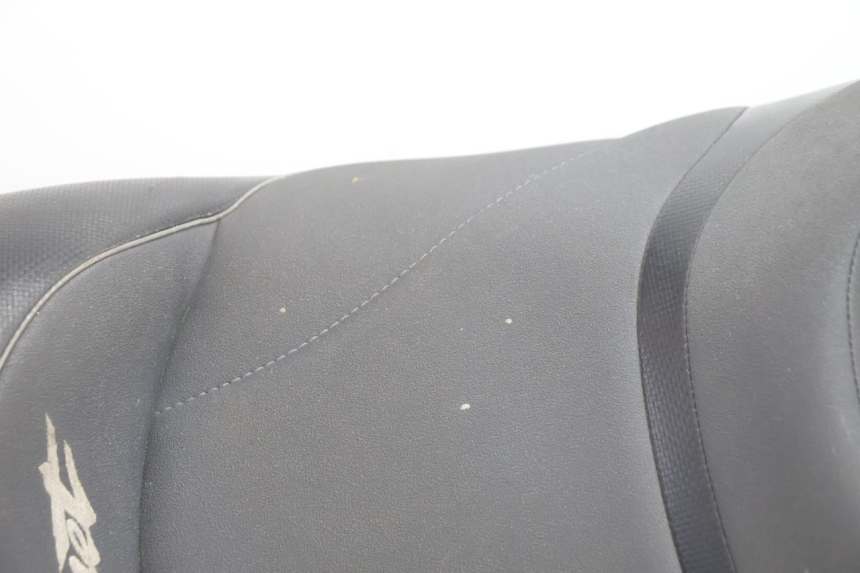 photo de SEAT HONDA CB F HORNET 600 (2005 - 2006) - Technical close-up