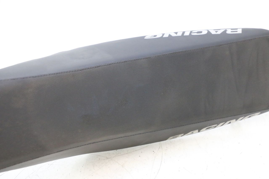 photo de SEAT HM HONDA CRM DERAPAGE RR 50 (2006 - 2017) - Component detail