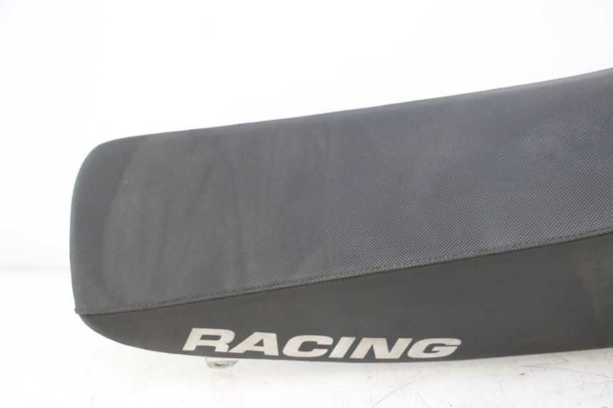 photo de SEAT HM HONDA CRM DERAPAGE RR 50 (2006 - 2017) - Supplementary product photo
