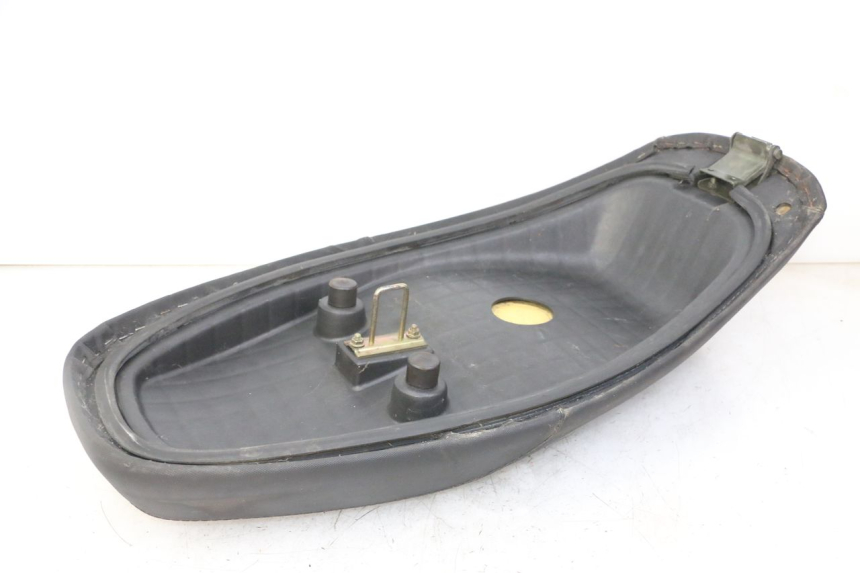 photo de SEAT DAELIM BESBI 125 (2007 - 2008) - Surface and material condition