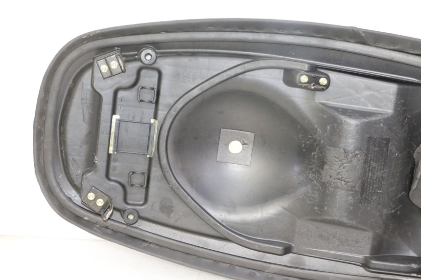 photo de SEAT KYMCO DINK STREET 125 (2009 - 2014) - Distinctive features