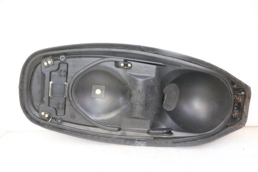 photo de SEAT KYMCO DINK STREET 125 (2009 - 2014) - High-resolution close-up