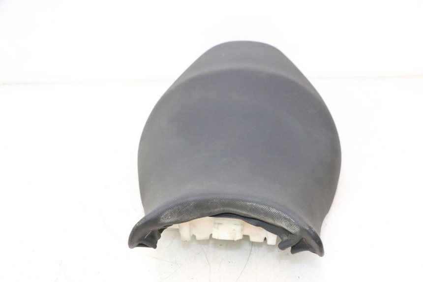 photo de SEAT KAWASAKI ER-6 ER6 N 650 (2005 - 2009) - High-resolution close-up