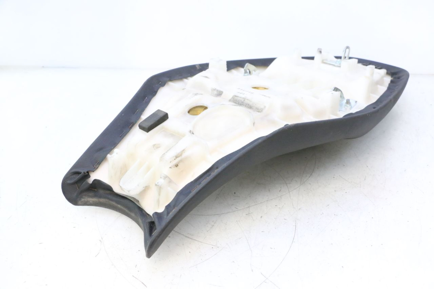 photo de SEAT KAWASAKI ER-6 ER6 N 650 (2005 - 2009) - Checked used part