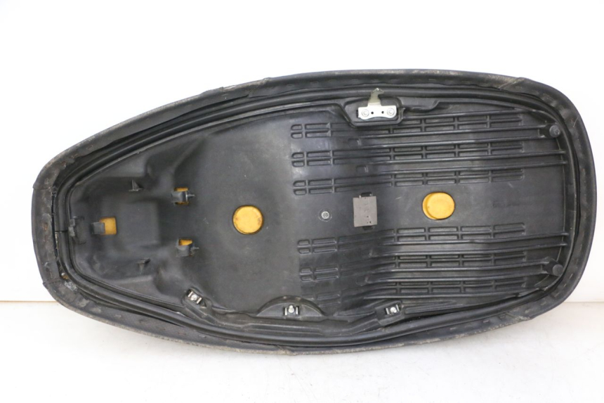 photo de SEAT HONDA FES S-WING SWING ABS 125 (2007 - 2015) - Focus on structure