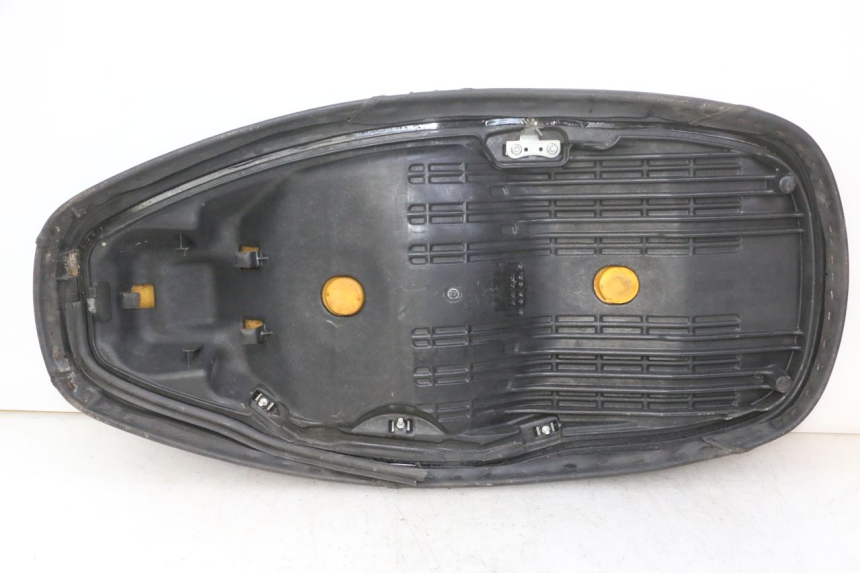 photo de SEAT HONDA FES S-WING SWING ABS 125 (2007 - 2015) - Checked used part