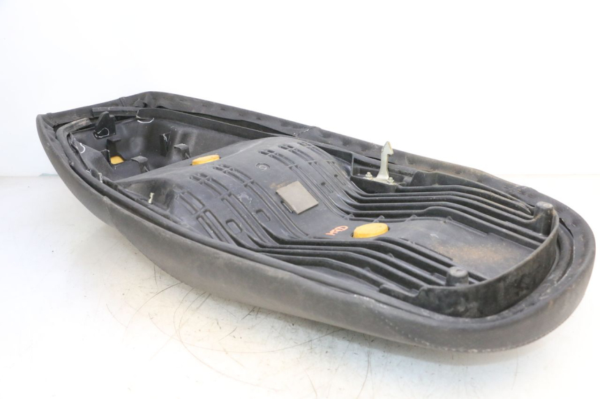 photo de SEAT HONDA FES S-WING SWING ABS 125 (2007 - 2015) - Additional view of the item