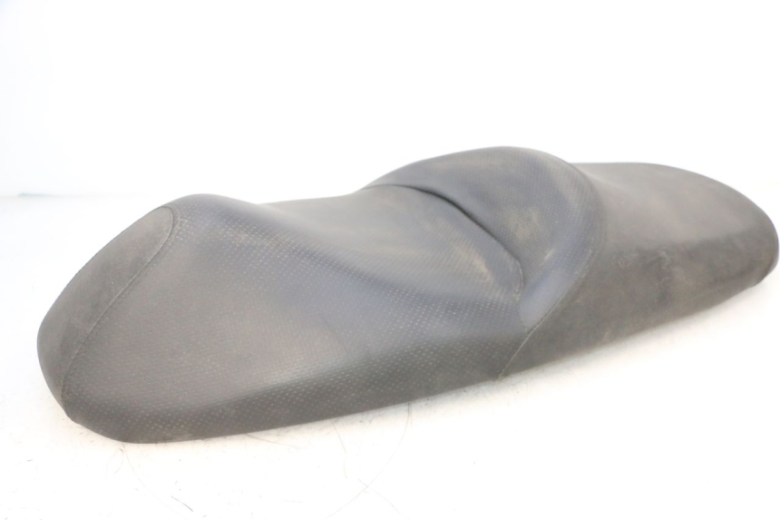 photo de SEAT HONDA FES S-WING SWING ABS 125 (2007 - 2015) - Surface and material condition