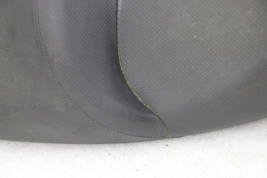 photo de SEAT HONDA FES S-WING SWING 125 (2007 - 2015) - Alternative angle