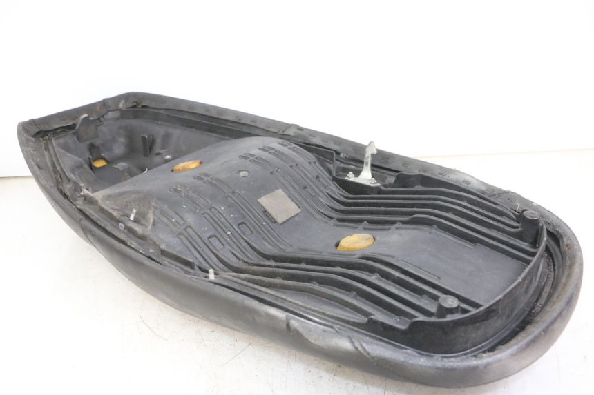 photo de SEAT HONDA FES S-WING SWING 125 (2007 - 2015) - Surface and material condition