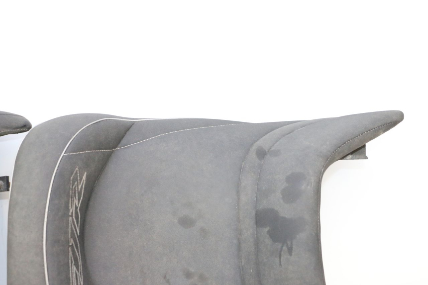 photo de SEAT YAMAHA FJR 1300 (2001 - 2005) - Additional view of the item