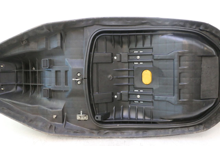 photo de SEAT HONDA FJS SILVER WING SILVERWING 400 (2005 - 2008) - Focus on structure
