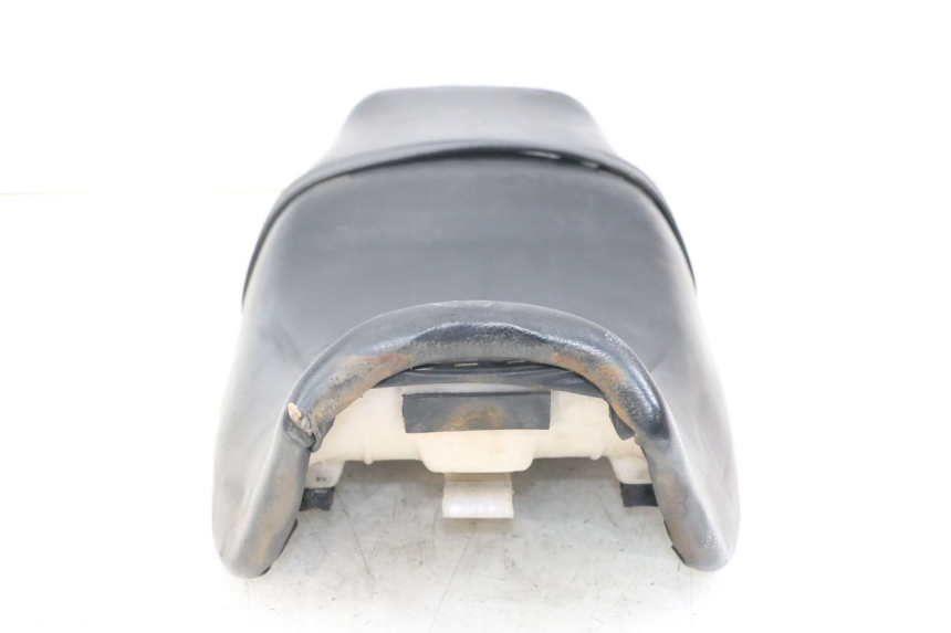 photo de Saddle HYOSUNG GF 125 (2001 - 2005) - Checked used part