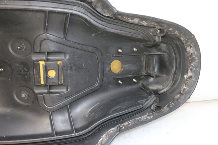 photo de SEAT KYMCO GRAND DINK 125 (2008 - 2014) - Fixing points details