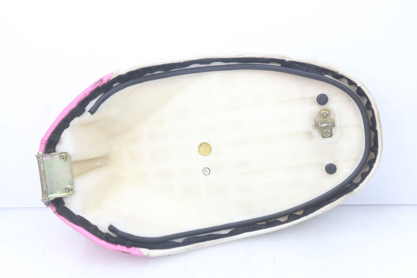 photo de SEAT EUROCKA GREEN 1 - Detailed visual inspection