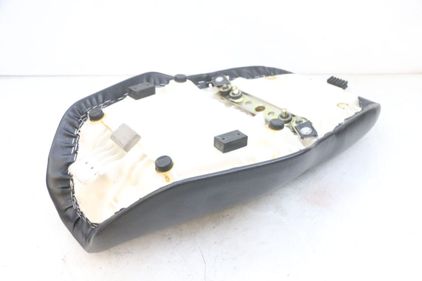 photo de SEAT SUZUKI GSF N BANDIT 600 (1996 - 1999) - Zoom on usage condition