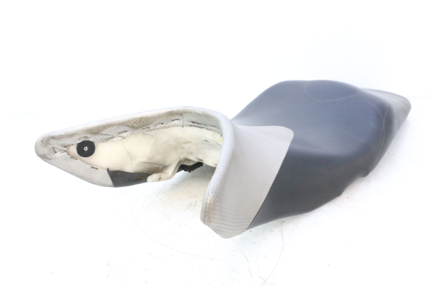 photo de SEAT SUZUKI GSR 600 (2005 - 2012) - Detailed visual inspection