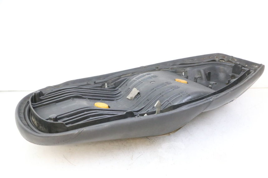 photo de SEAT HONDA FES S-WING SWING ABS 125 (2007 - 2015) - Additional view of the item