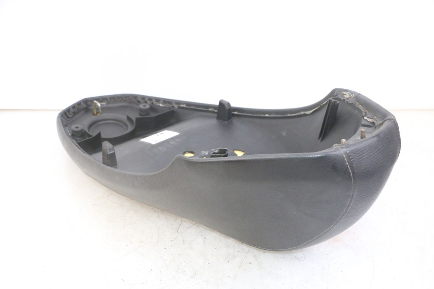 photo de SEAT PEUGEOT KISBEE 4T 50 (2018 - 2022) - Fixing points details