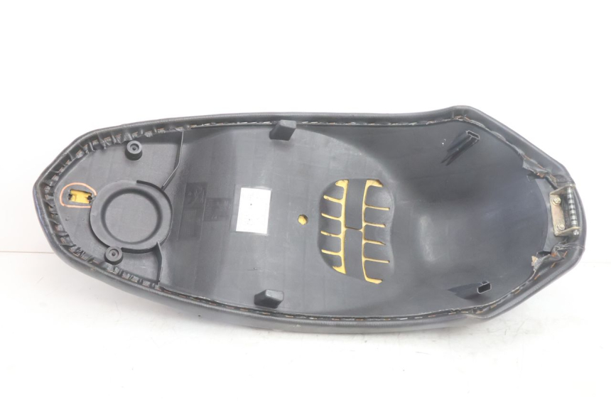 photo de SEAT PEUGEOT KISBEE 4T 50 (2010 - 2017) - Fixing points details
