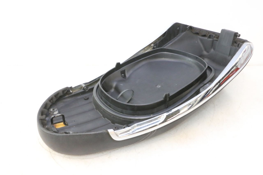photo de SEAT PIAGGIO LIBERTY IGET 4T 50 (2015 - 2020) - Surface and material condition